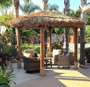 13 Foot Tahitian Palm Tiki Hut